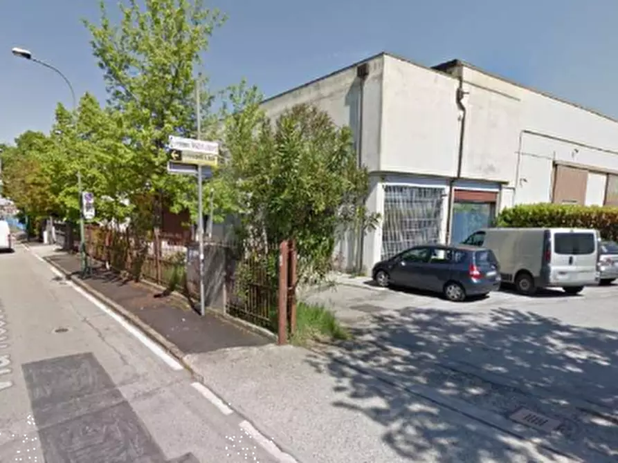 Immagine 5 di Capannone industriale in vendita  in Via Rossetto a Venezia
