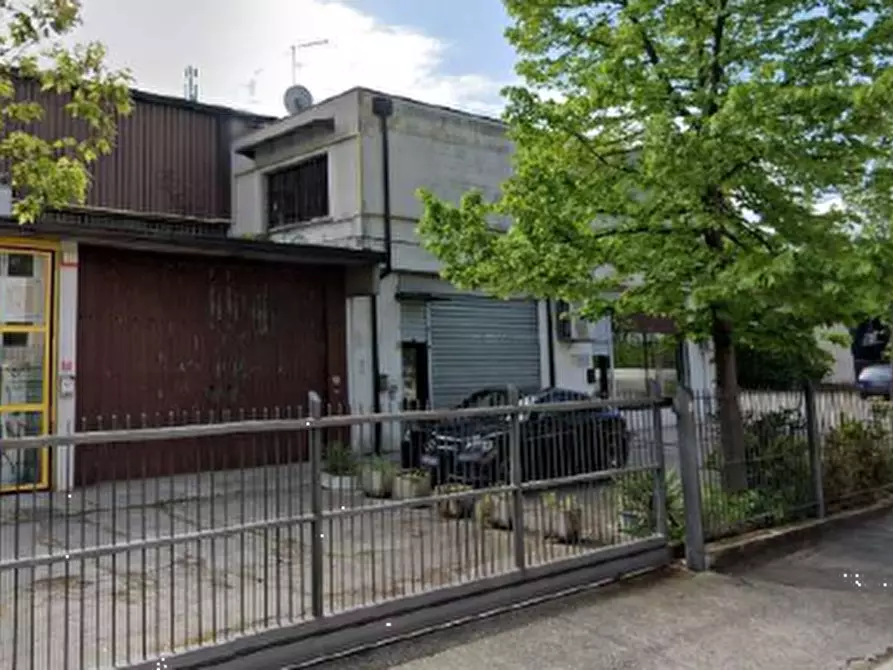 Immagine 1 di Capannone industriale in vendita  in Via Rossetto a Venezia