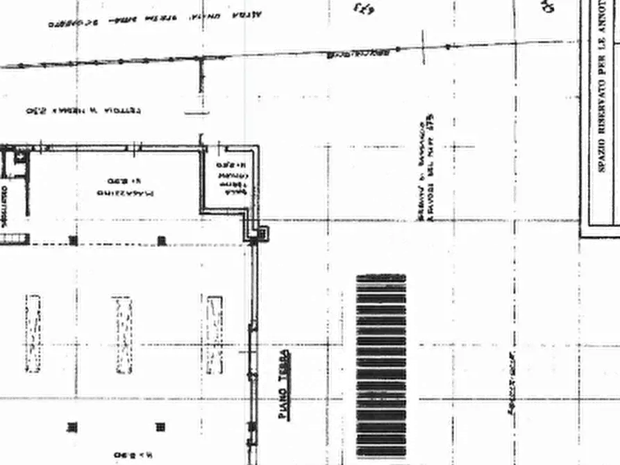 Immagine 11 di Capannone industriale in vendita  in Via Rossetto a Venezia