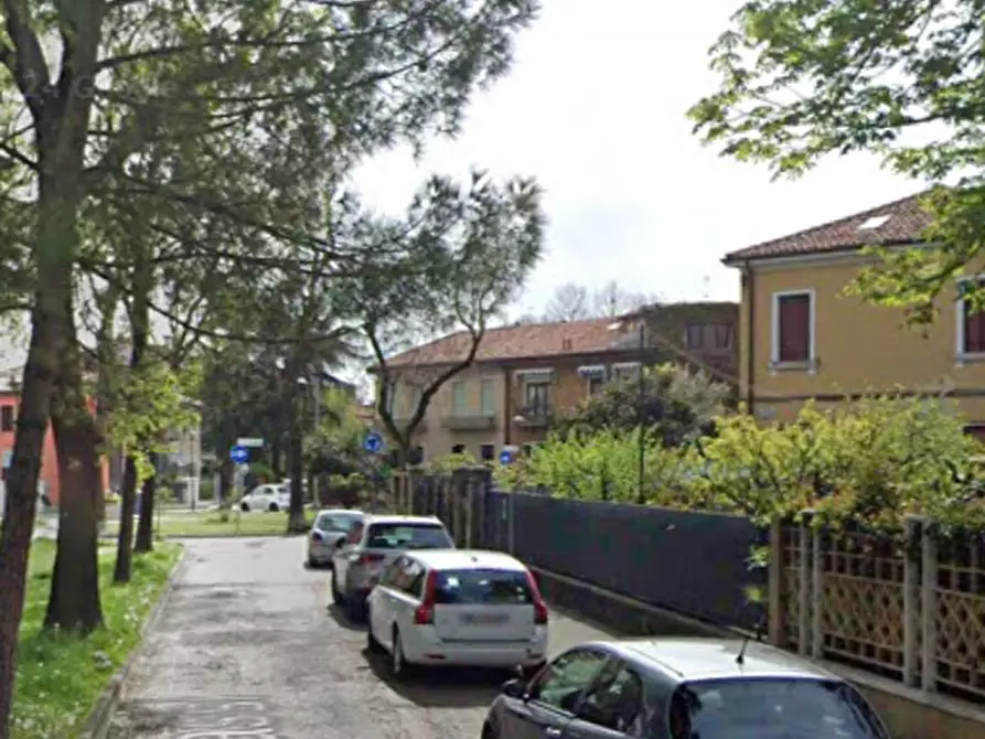 Immagine 6 di Appartamento in vendita  in Via Cosenz a Venezia