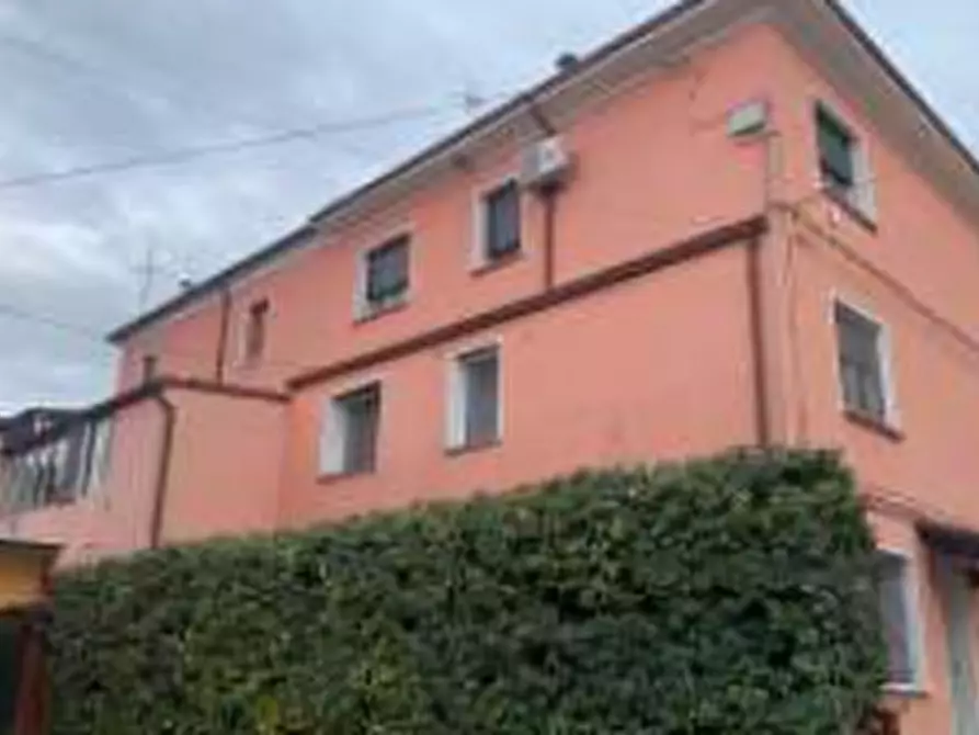 Immagine 1 di Appartamento in vendita  in Via Pascal a Moglia