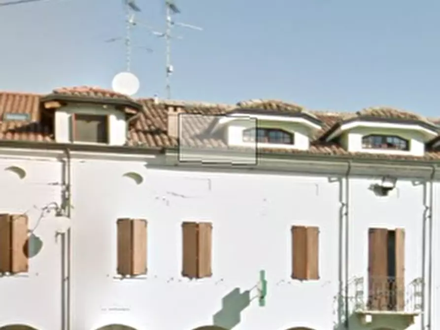 Immagine 17 di Appartamento in vendita  in Via Pascal a Moglia