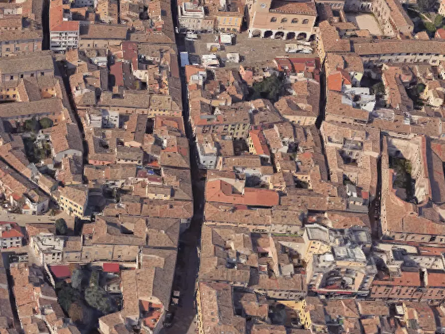 Immagine 15 di Negozio in vendita  in Via Nolfi a Fano