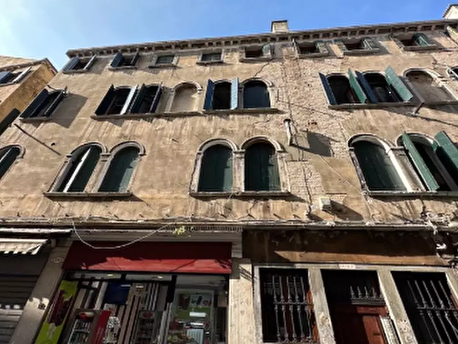 Immagine 2 di Appartamento in vendita  in Sestiere San Polo a Venezia