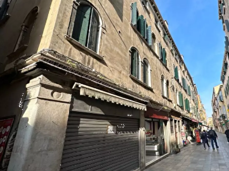 Immagine 3 di Appartamento in vendita  in Sestiere San Polo a Venezia