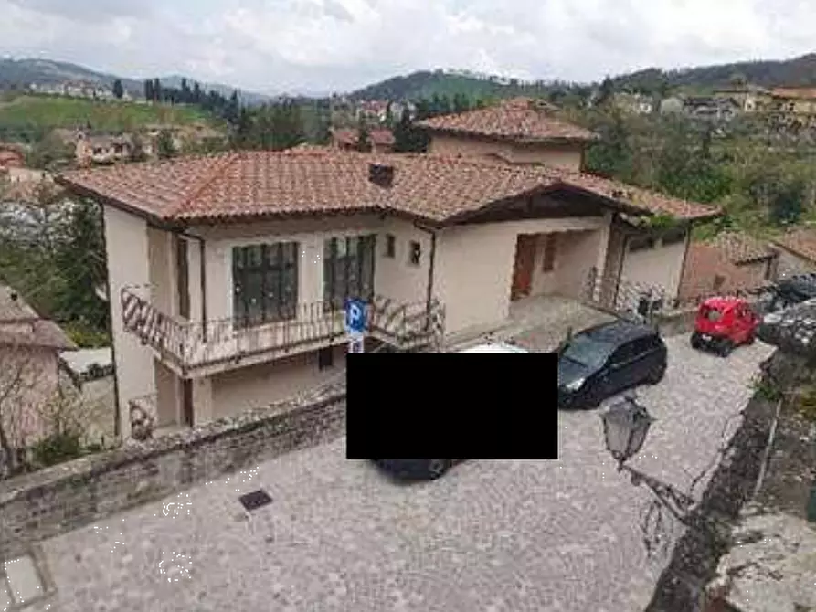 Immagine 7 di Stabile in vendita  in Via Leopardi a Monte Cerignone