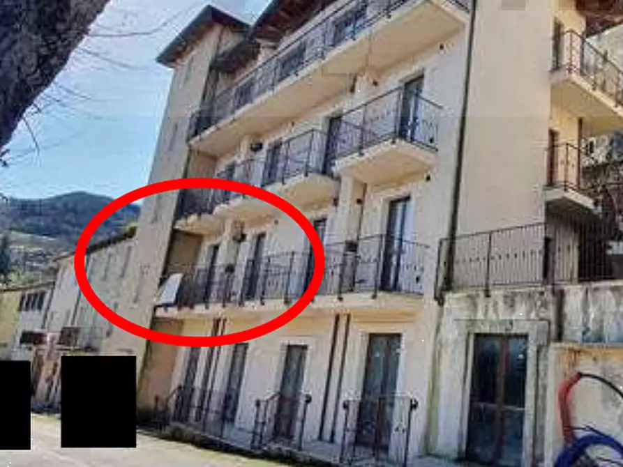 Immagine 14 di Stabile in vendita  in Via Leopardi a Monte Cerignone