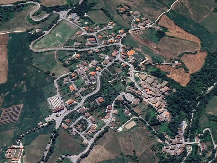 Immagine 33 di Stabile in vendita  in Via Leopardi a Monte Cerignone