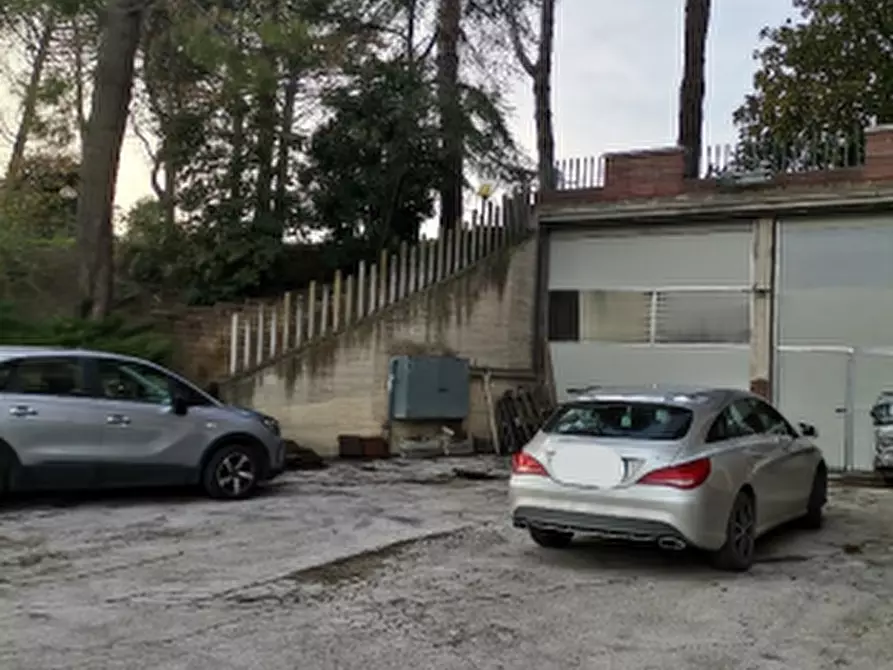 Immagine 5 di Laboratorio in vendita  in via Dolomiti a Montegranaro