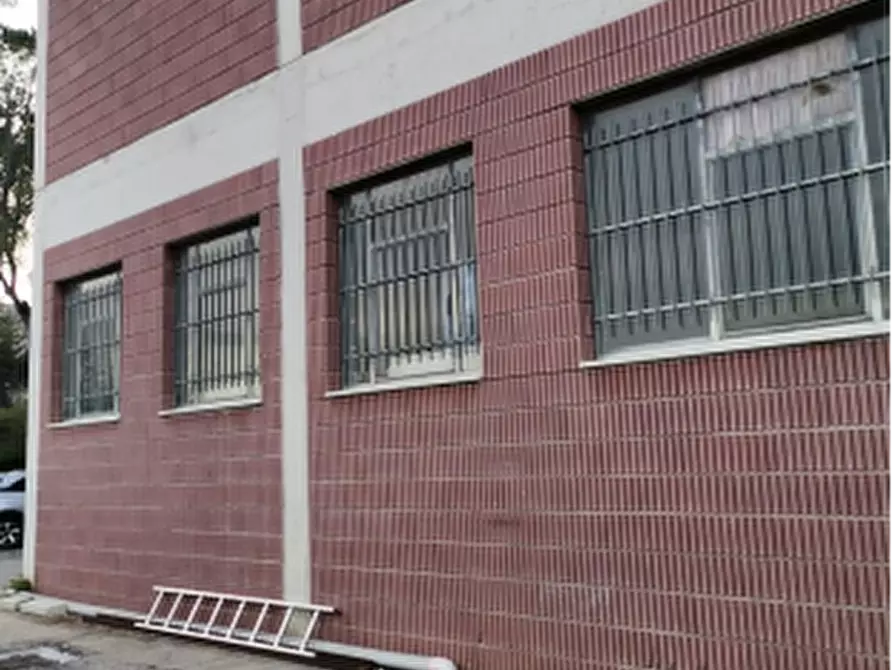 Immagine 10 di Laboratorio in vendita  in via Dolomiti a Montegranaro