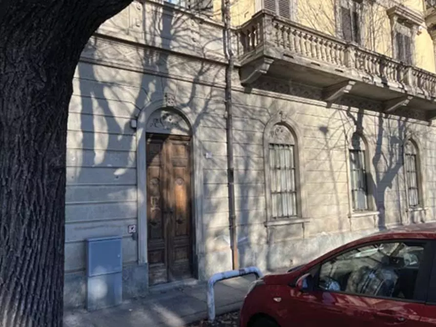 Immagine 12 di Garage in vendita  in Viale Mamiani  a Pinerolo