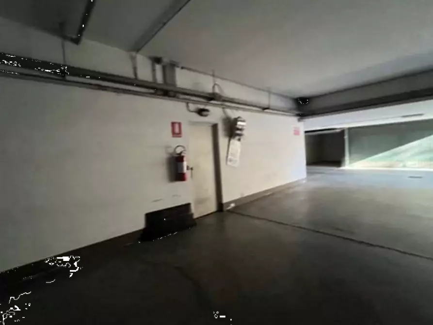 Immagine 29 di Garage in vendita  in Viale Mamiani  a Pinerolo
