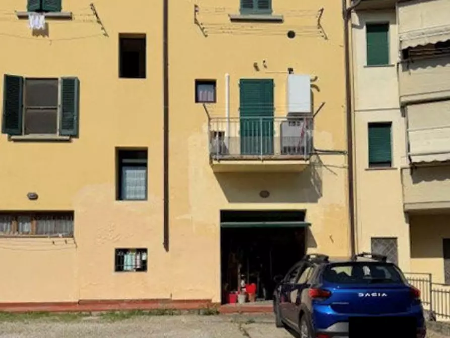 Immagine 2 di Garage in vendita  in Via dei Profeti  a Castelfiorentino