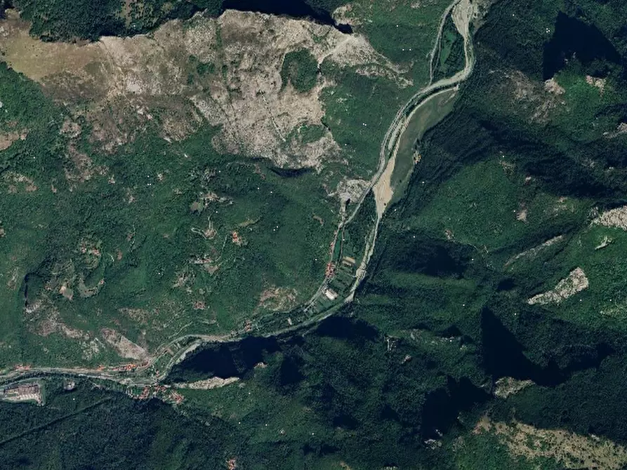 Immagine 19 di Casa indipendente in vendita  in Località Isola Perosa a Ormea