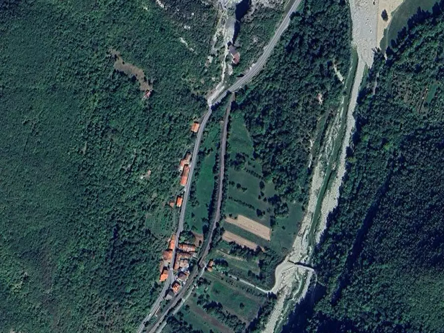 Immagine 22 di Casa indipendente in vendita  in Località Isola Perosa a Ormea