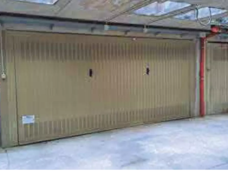 Immagine 14 di Stabile in vendita  in Via Spinetta a Cuneo