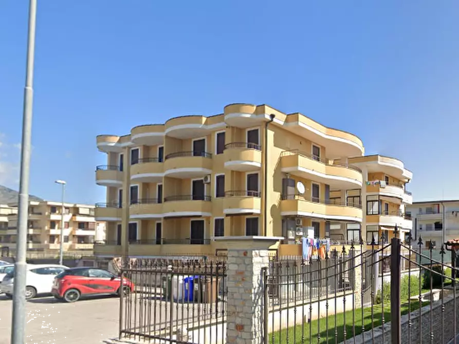 Immagine 6 di Appartamento in vendita  in Via Eduardo Landi a Mondragone