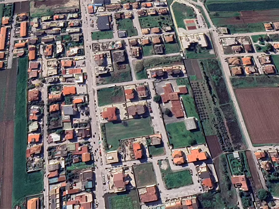 Immagine 17 di Appartamento in vendita  in Via Eduardo Landi a Mondragone