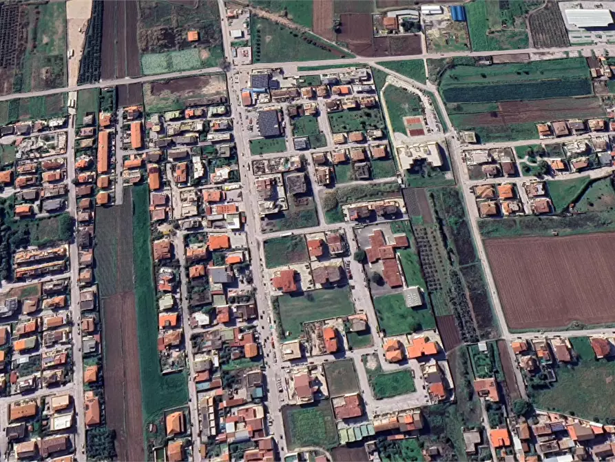 Immagine 18 di Appartamento in vendita  in Via Eduardo Landi a Mondragone