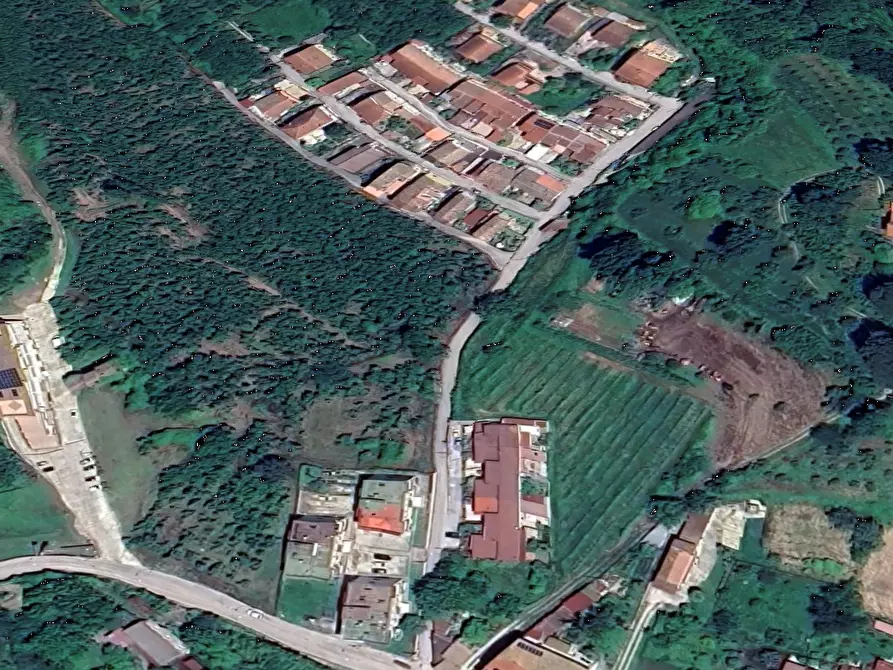 Immagine 27 di Appartamento in vendita  in Via Carità a Teano