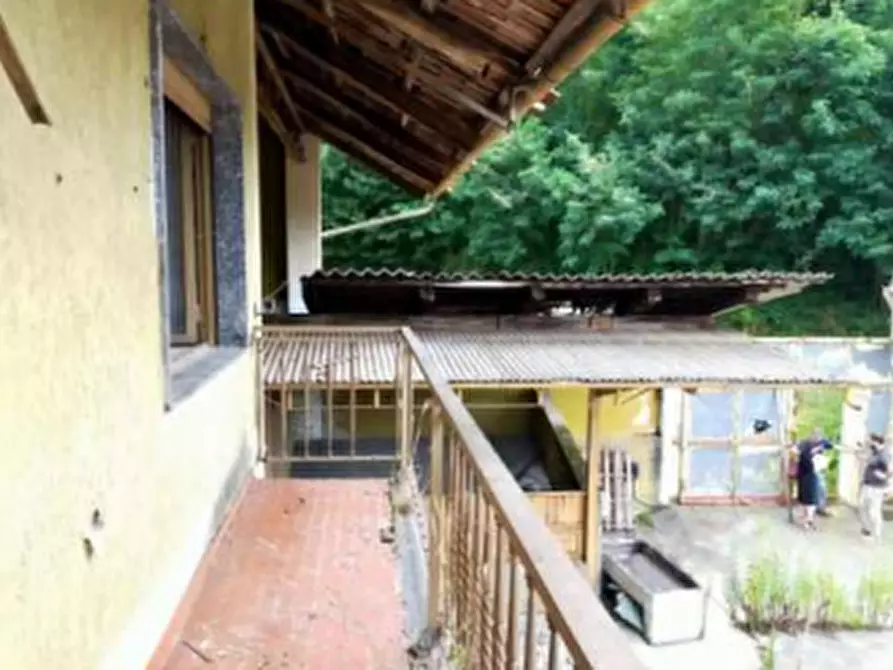 Immagine 20 di Porzione di casa in vendita  in Via Cossano a Maglione