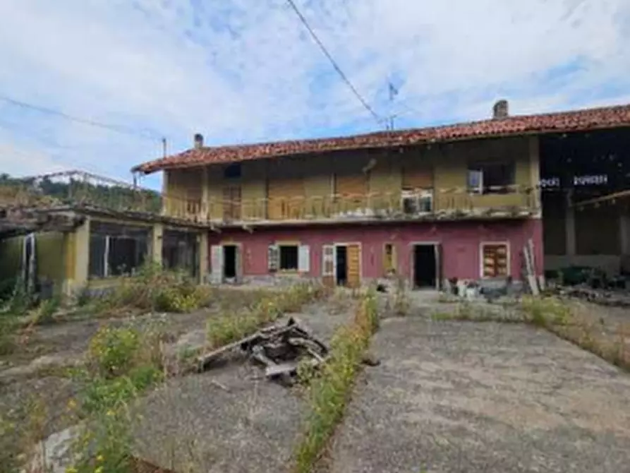 Immagine 2 di Porzione di casa in vendita  in Via Cossano a Maglione
