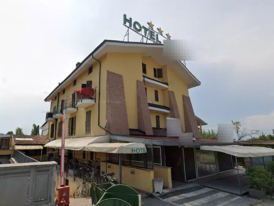 Immagine 3 di Hotel in vendita  in Via Giuseppe Verdi a Cherasco