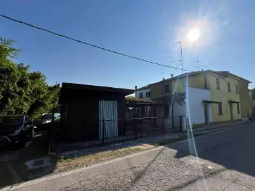 Immagine 12 di Appartamento in vendita  in Via Randaccio a Roncoferraro