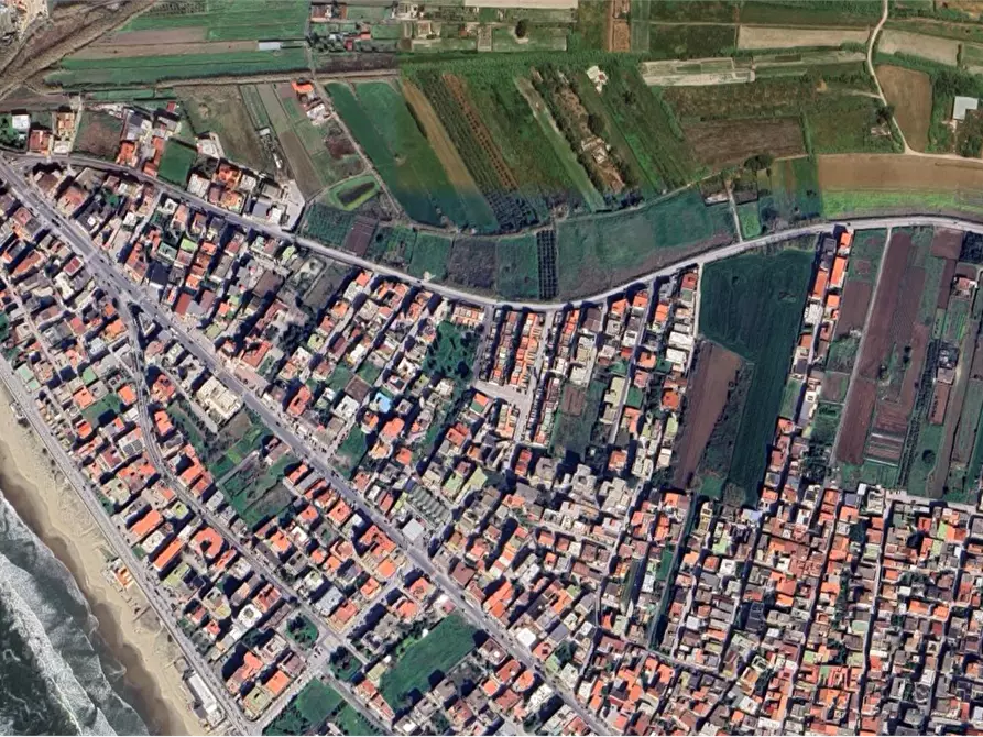 Immagine 16 di Villetta a schiera in vendita  in Via Cuneo a Mondragone