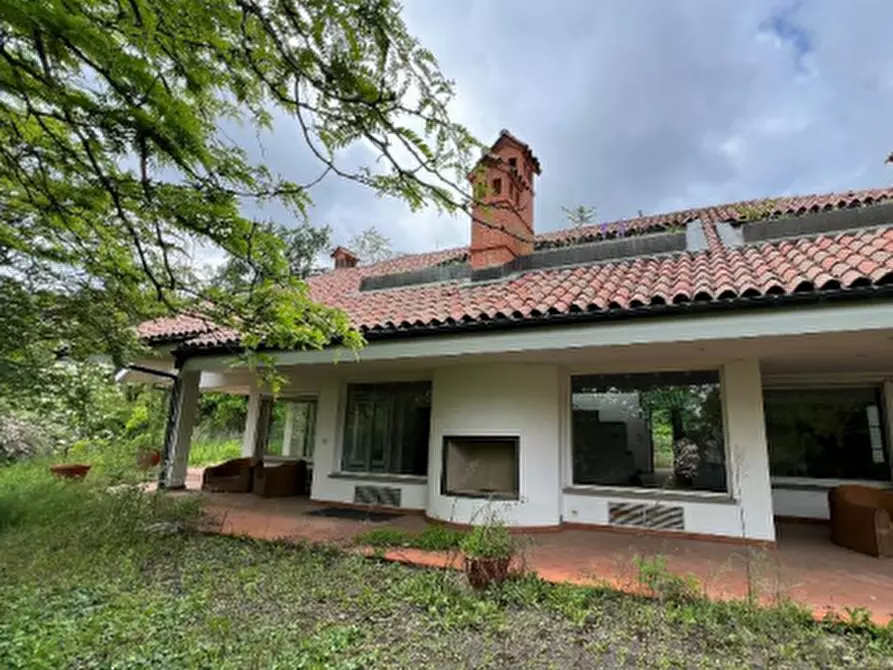 Immagine 1 di Villa in vendita  in Strada Cenasco a Moncalieri