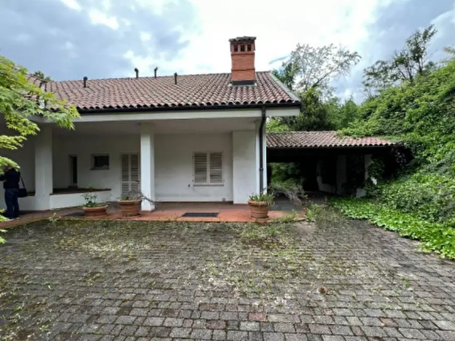 Immagine 2 di Villa in vendita  in Strada Cenasco a Moncalieri