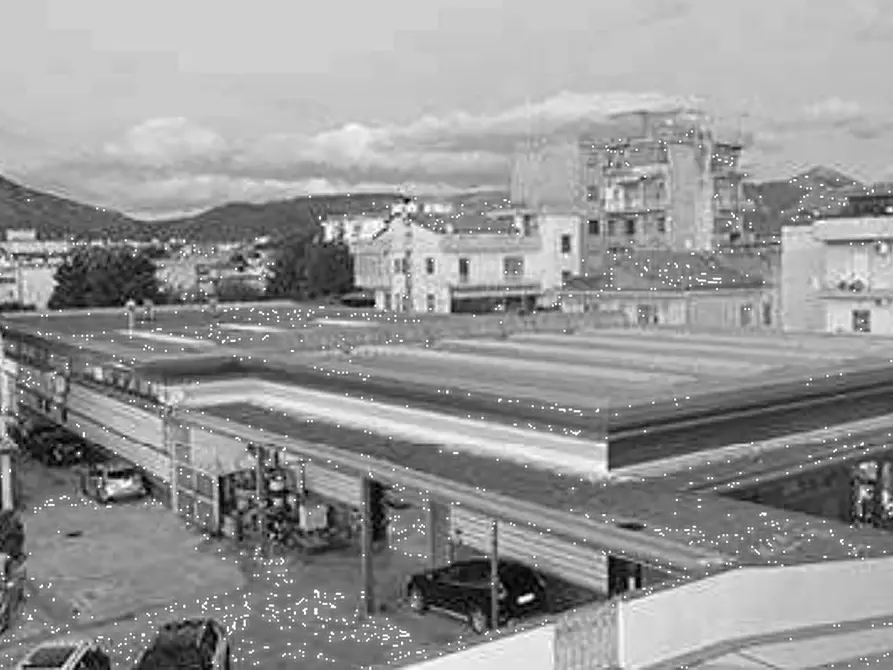 Immagine 22 di Stabile in vendita  in Strada Statale Appia  a Casagiove