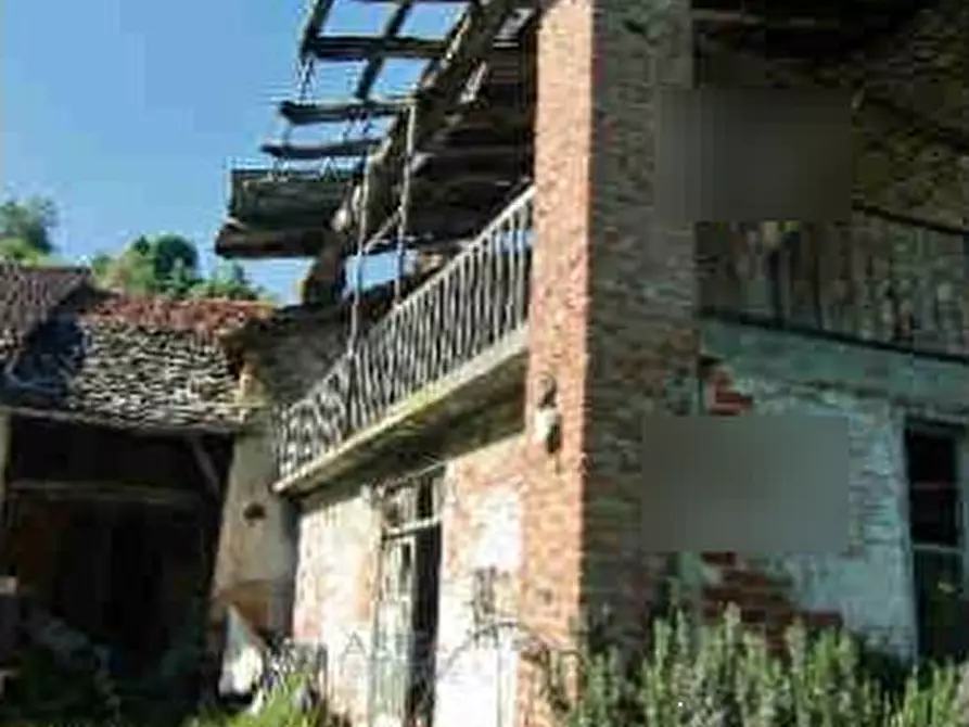 Immagine 1 di Stabile in vendita  in Via luigi meineri a Peveragno