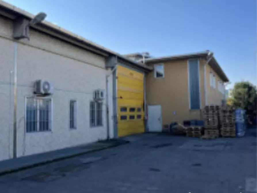 Immagine 1 di Capannone industriale in vendita  in via Don Minzoni a Trezzo Sull'adda