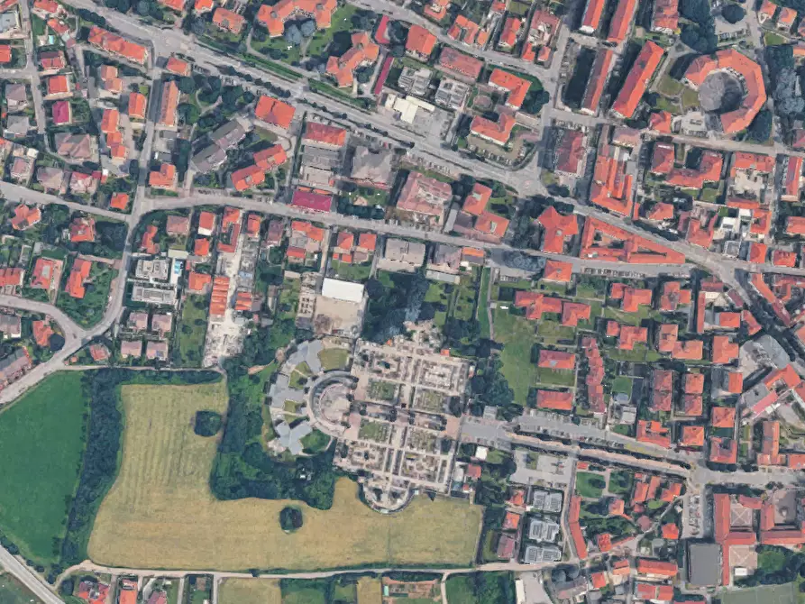 Immagine 1 di Garage in vendita  in Via Francesco Guarnerio a Trezzo Sull'adda