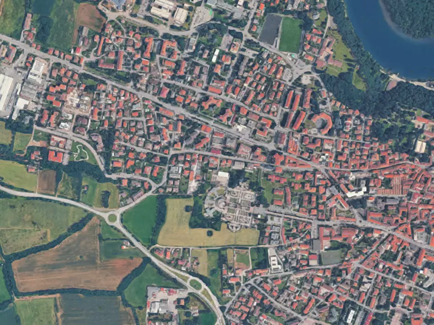 Immagine 3 di Garage in vendita  in Via Francesco Guarnerio a Trezzo Sull'adda