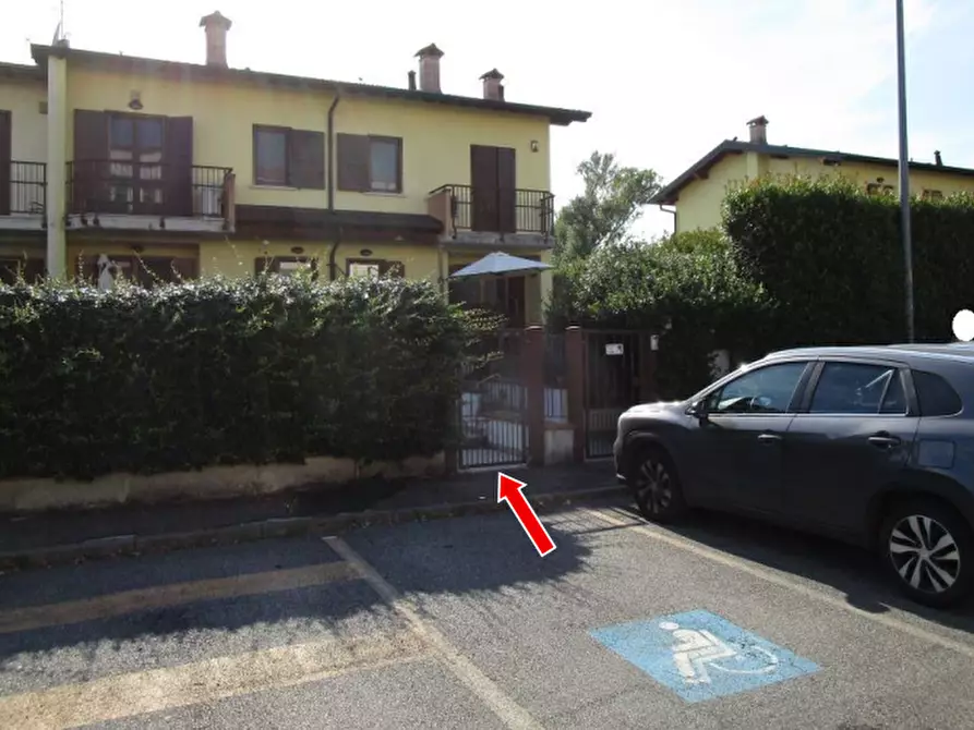 Immagine 2 di Villetta a schiera in vendita  in Via Baden Powell a Corbetta