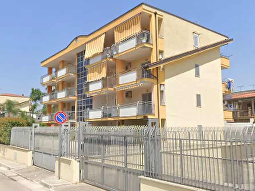 Immagine 12 di Appartamento in vendita  in VIA SALERNO  a Teverola