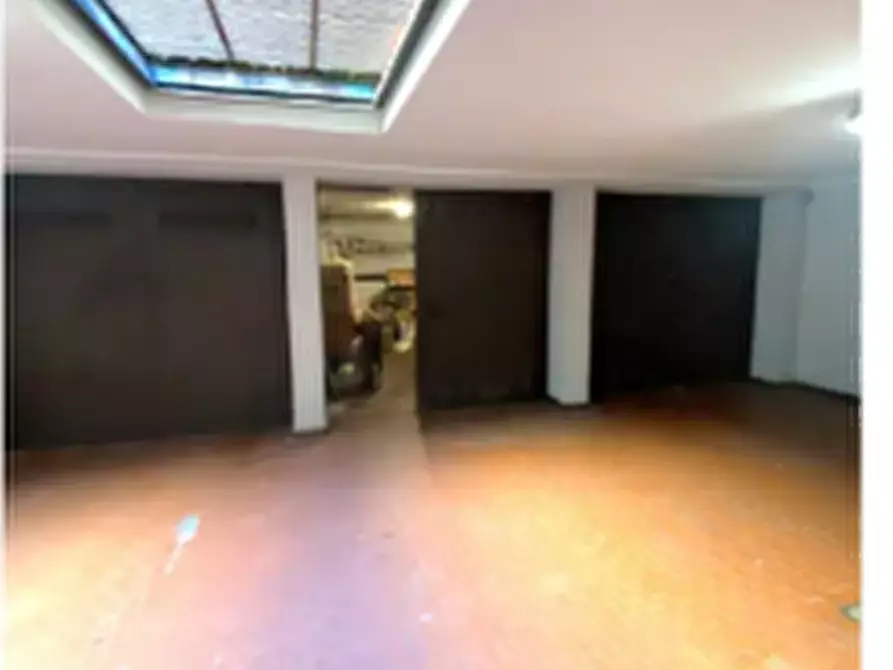 Immagine 2 di Garage in vendita  in Via Paulucci di Calboli Fulcieri a Milano