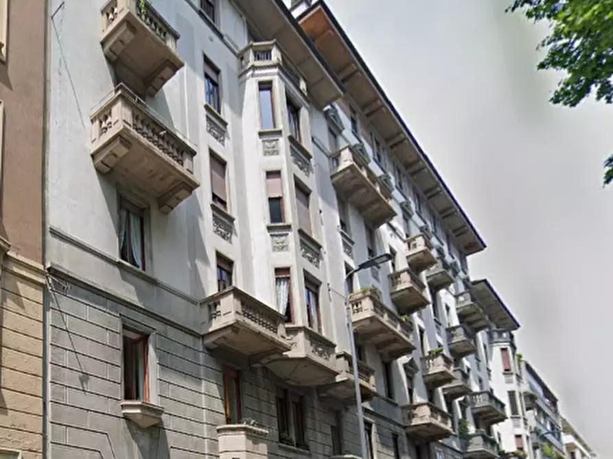 Immagine 3 di Appartamento in vendita  in Piazza Giuseppe Grandi a Milano