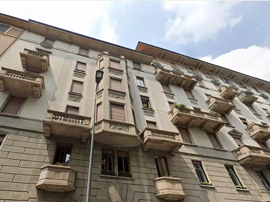 Immagine 4 di Appartamento in vendita  in Piazza Giuseppe Grandi a Milano