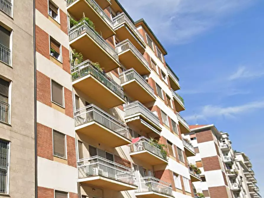 Immagine 6 di Laboratorio in vendita  in Via Cesare Battisti  a San Donato Milanese