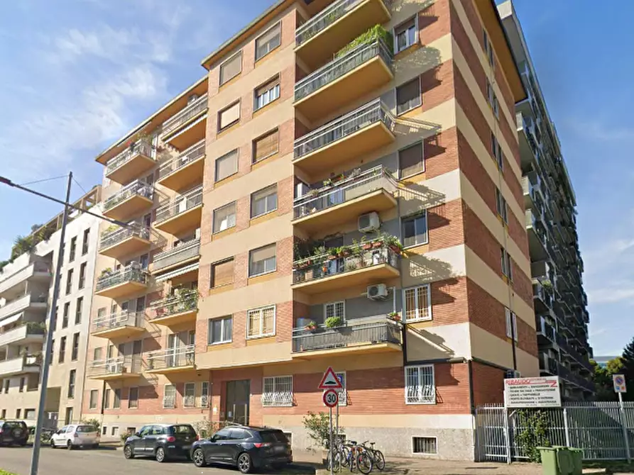 Immagine 7 di Laboratorio in vendita  in Via Cesare Battisti  a San Donato Milanese