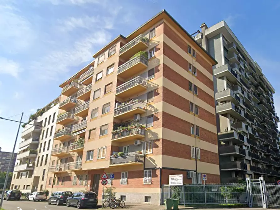 Immagine 8 di Laboratorio in vendita  in Via Cesare Battisti  a San Donato Milanese