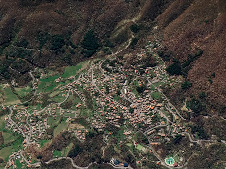 Immagine 11 di Porzione di casa in vendita  in via Caduti di Cà Berna a Lizzano In Belvedere