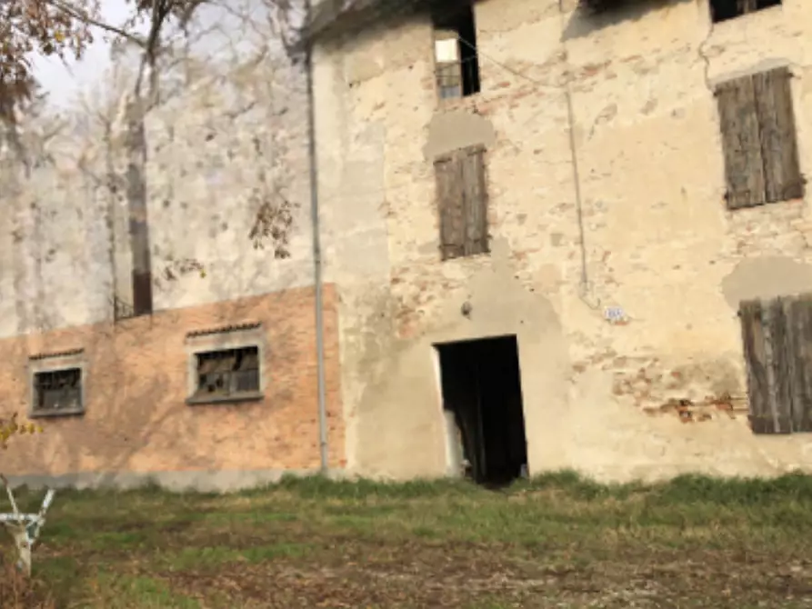 Immagine 1 di Azienda agricola in vendita  in Frazione Carzeto a Soragna
