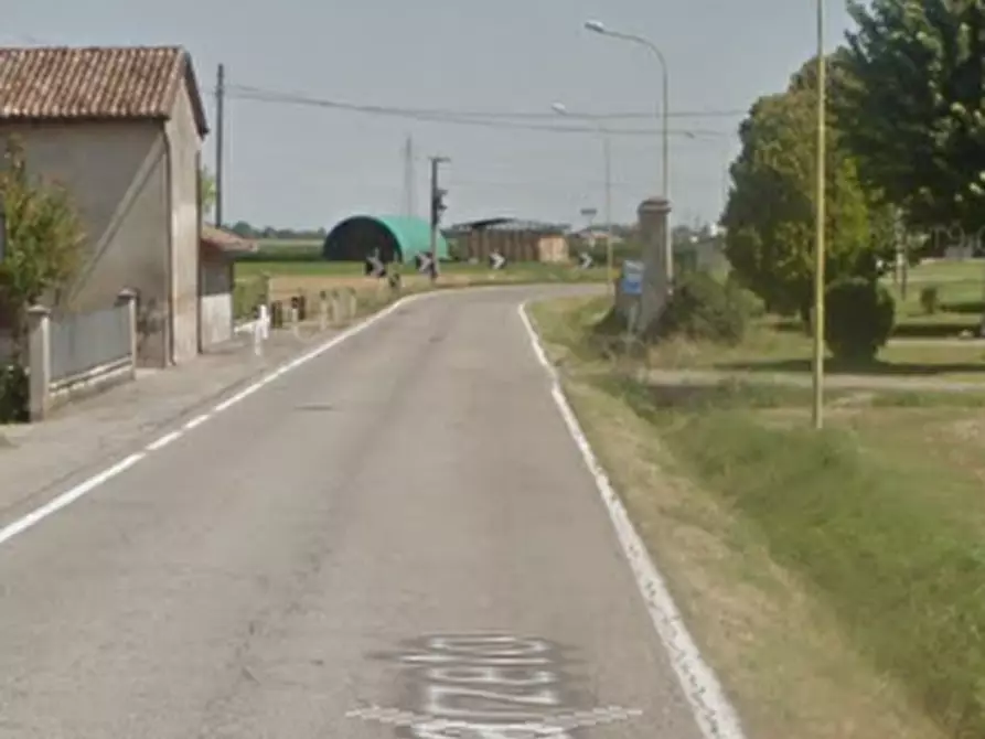 Immagine 6 di Azienda agricola in vendita  in Frazione Carzeto a Soragna