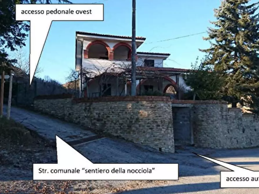Immagine 3 di Villa in vendita  in Via Villaretti a Torre Bormida