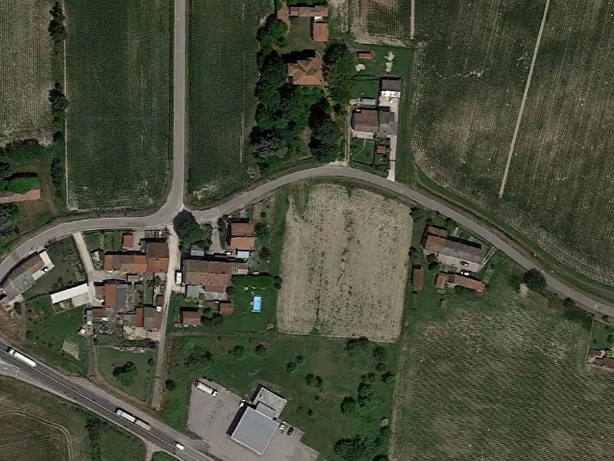 Immagine 7 di Porzione di casa in vendita  in Via Argine Vegri a Castelmassa