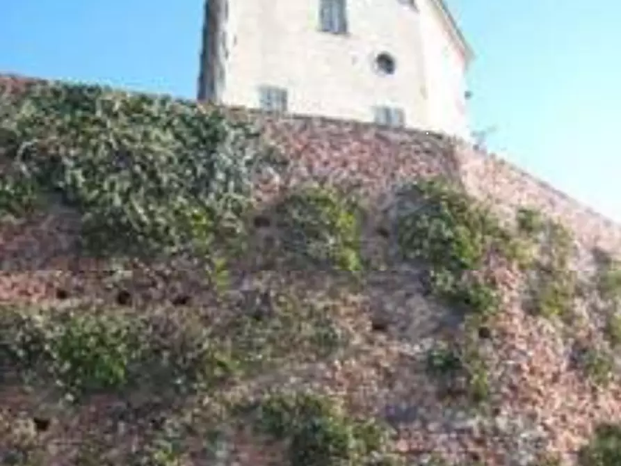 Immagine 6 di Castello in vendita  in Via Cavour a Pocapaglia